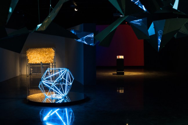 Dynamic Structure & Fluid